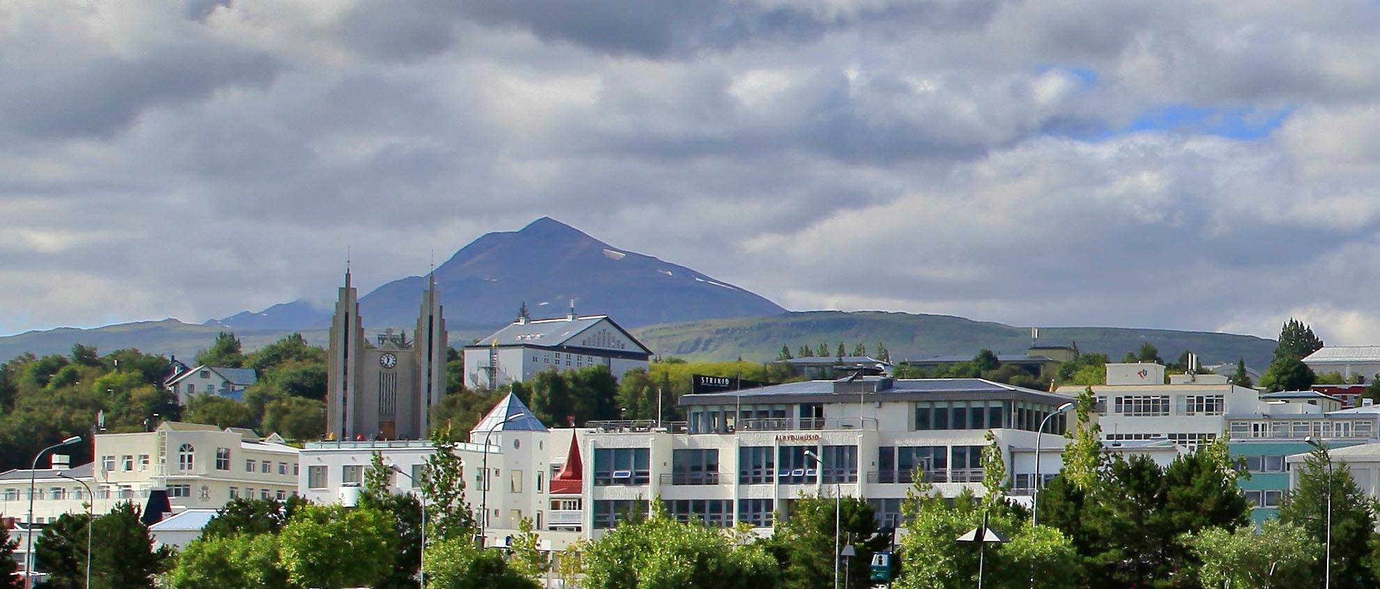 A Guide to Exploring Akureyri by Rental Car