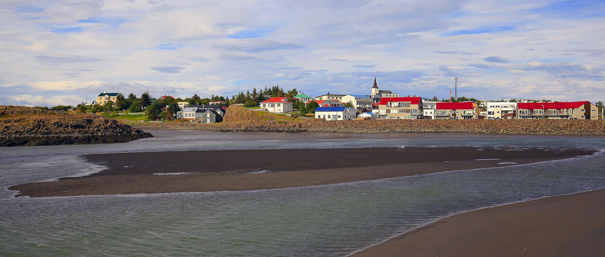Borgarnes, Iceland: Top Things to Do & Self-Drive Guide