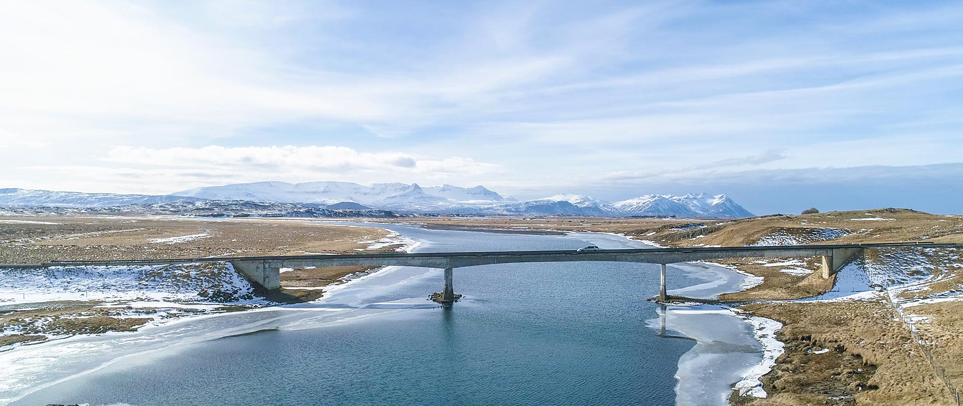 Iceland’s Most Scenic Bridges and River Crossings: A Self-Drive Guide