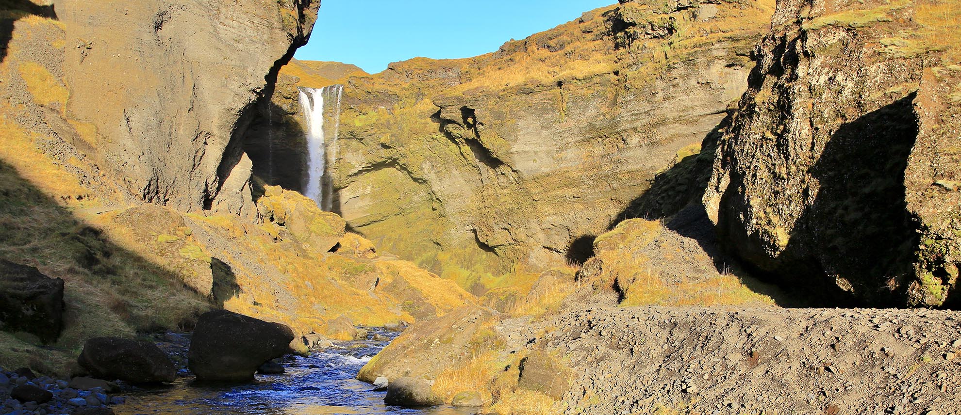 Kvernufoss is often described as the lesser-known sibling of the mighty Skógafoss