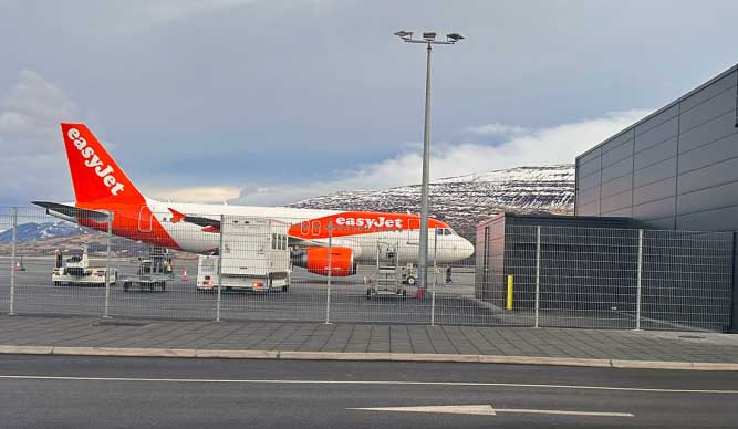Car rental at Akureyri Airport after arriving with easyJet