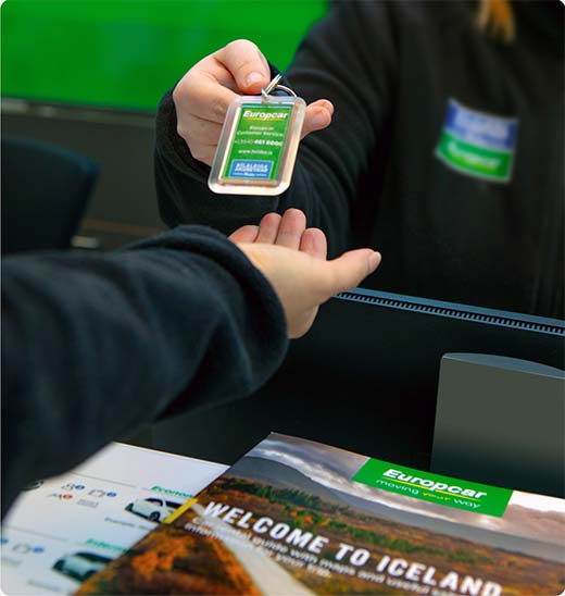 Why travelers choose Höldur-Europcar car rental in Iceland