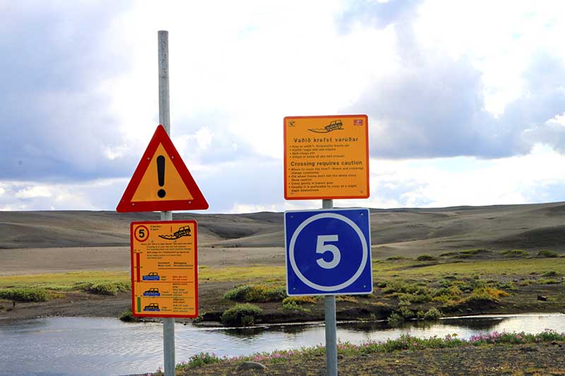 River crossing warning signs Icelandig Highland F-roads