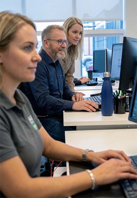 Customer service staff at Höldur car rental in Iceland