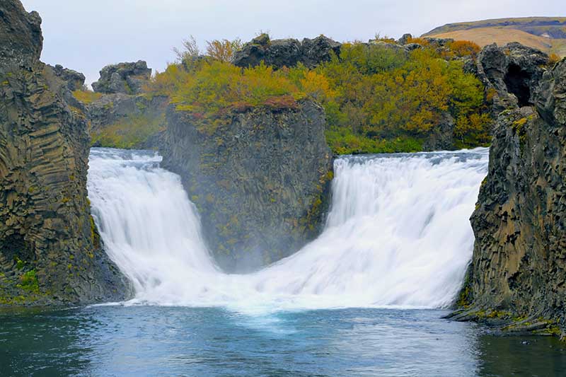 Plan Your Self-Drive Journey to Hjálparfoss with Holdur Car Rental in Iceland