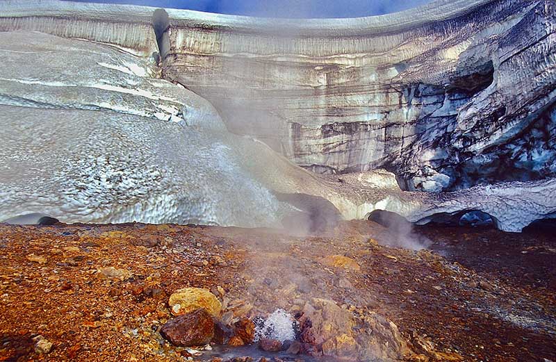 Hrafntinnusker is known for its extraordinary geology
