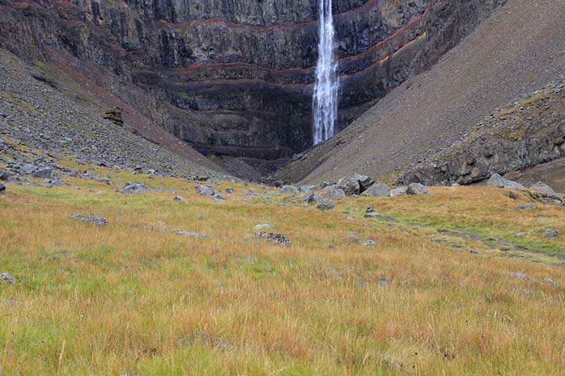 Hiking to Hengifoss