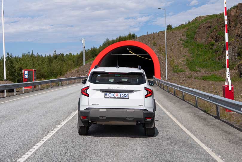 car rental guide to tunnels in iceland