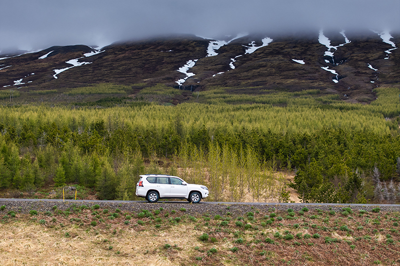 Driving in Iceland in April 