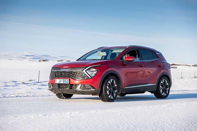 best car to rent in Iceland in winter