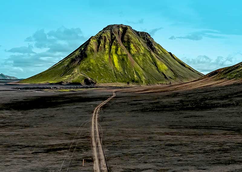 Driving to Mount Maelifell